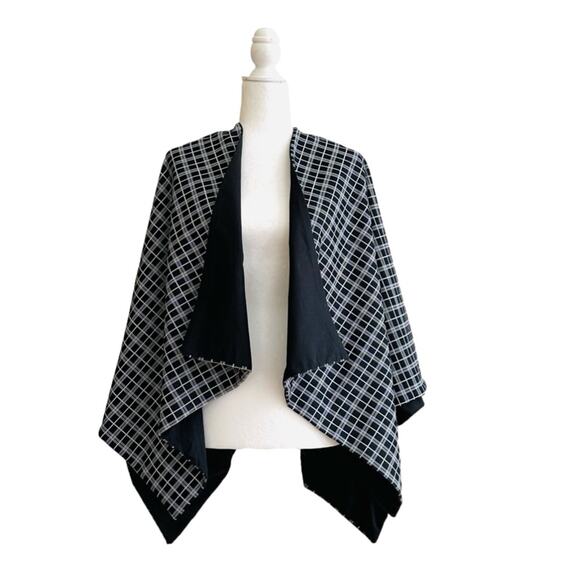 Cape Wrap Poncho Navy Blue White Plaid Open Front Reversible Cape Wrap Size L/XL - Picture 1 of 11